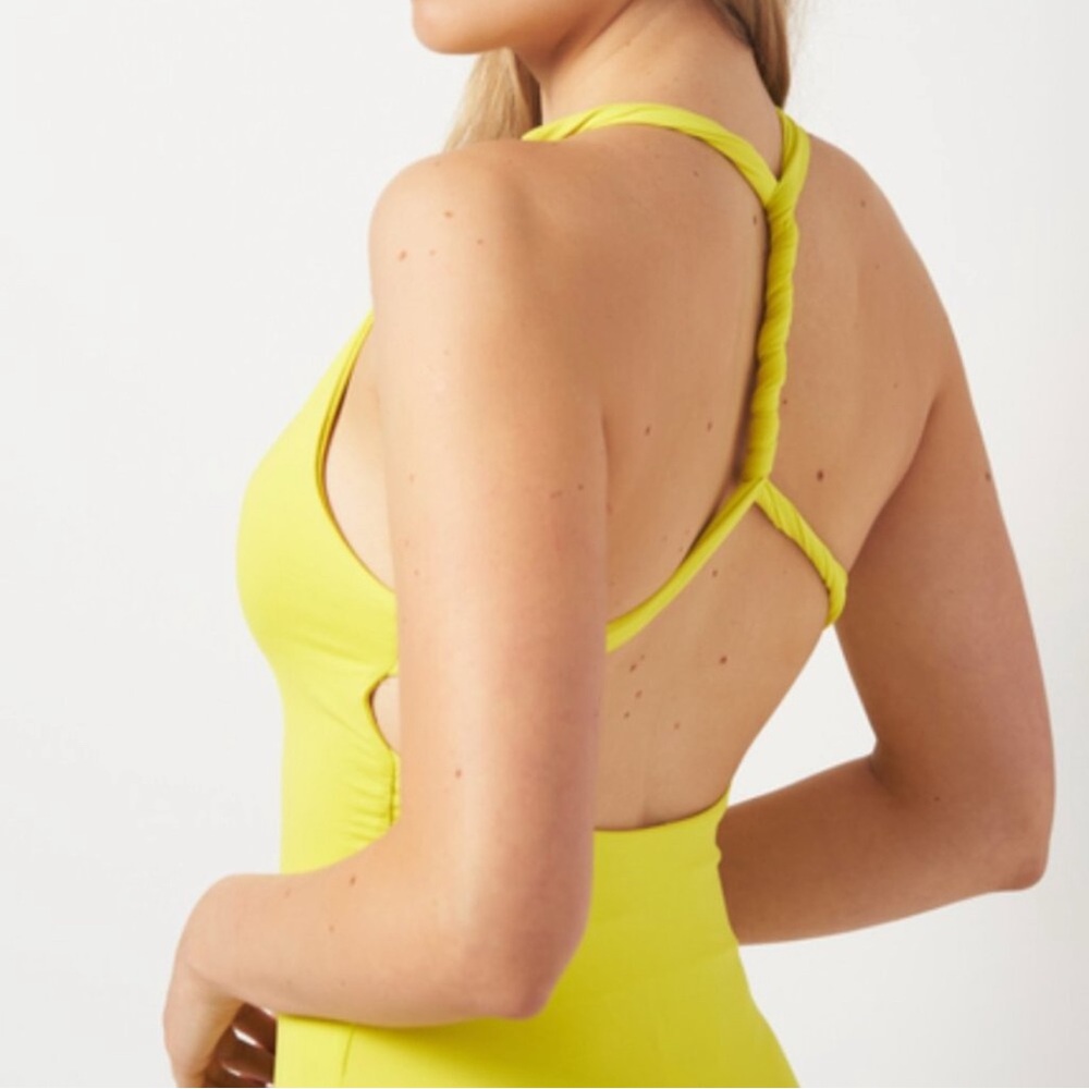 ZARA Neon Yellow Lime Sleeveless V-neck
Twist Cross Back Snap Thong Bodysuit - Picture 3 of 9